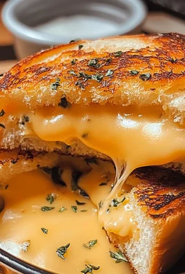 Irresistible Hawaiian Roll Grilled Cheese Recipe You Must Try