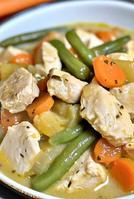 Creamy Keto Chicken Stew With Vegetables