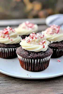 Keto Chocolate Cupcakes With Peppermint Topping