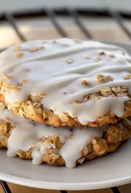 Iced oatmeal cookies - Crumbl copycat